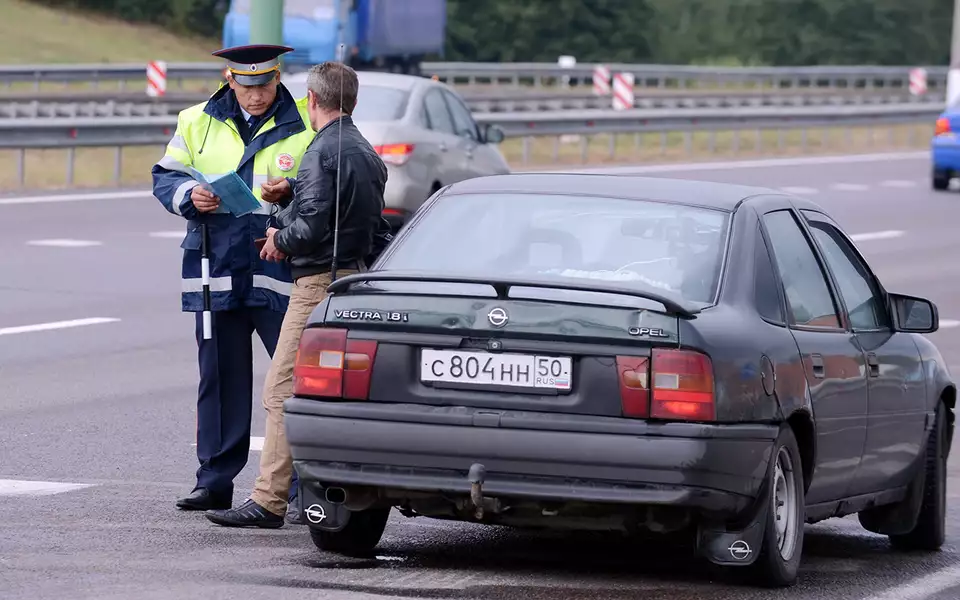 Как инспекторов ГАИ учат разбираться с хамами на дорогах