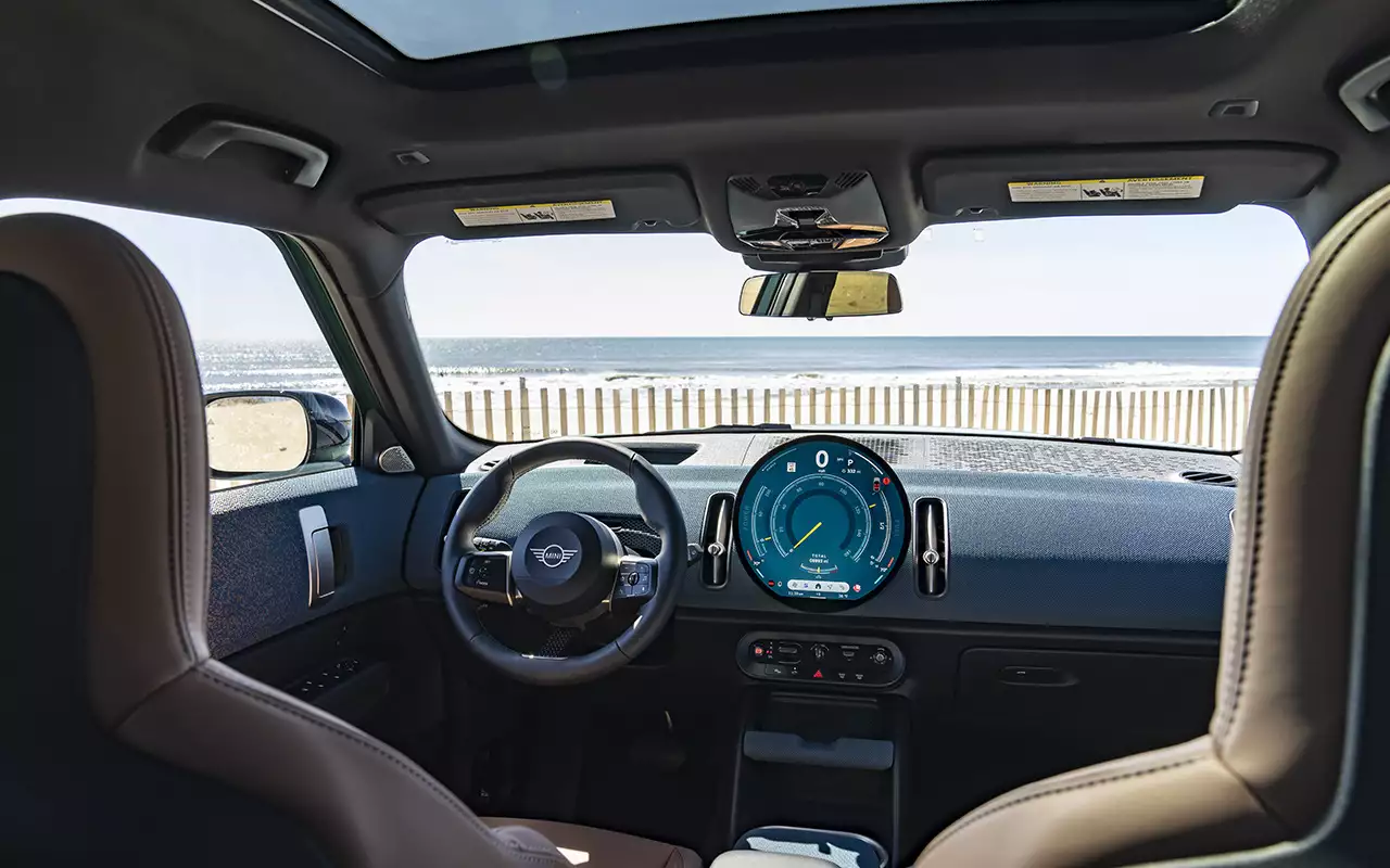 Интерьер Mini Countryman S