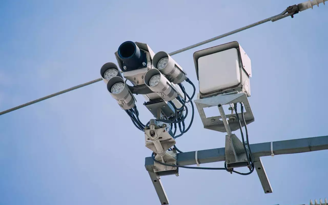 Телефон за рулем — накажут, даже если с телефоном не вы?