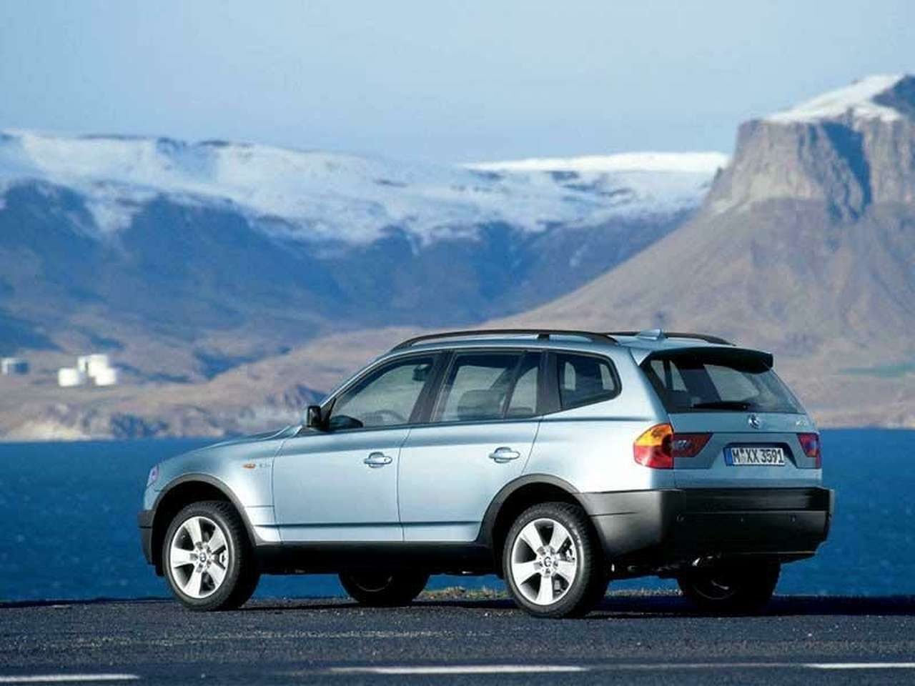 BMW X3 бесплатно в интернете