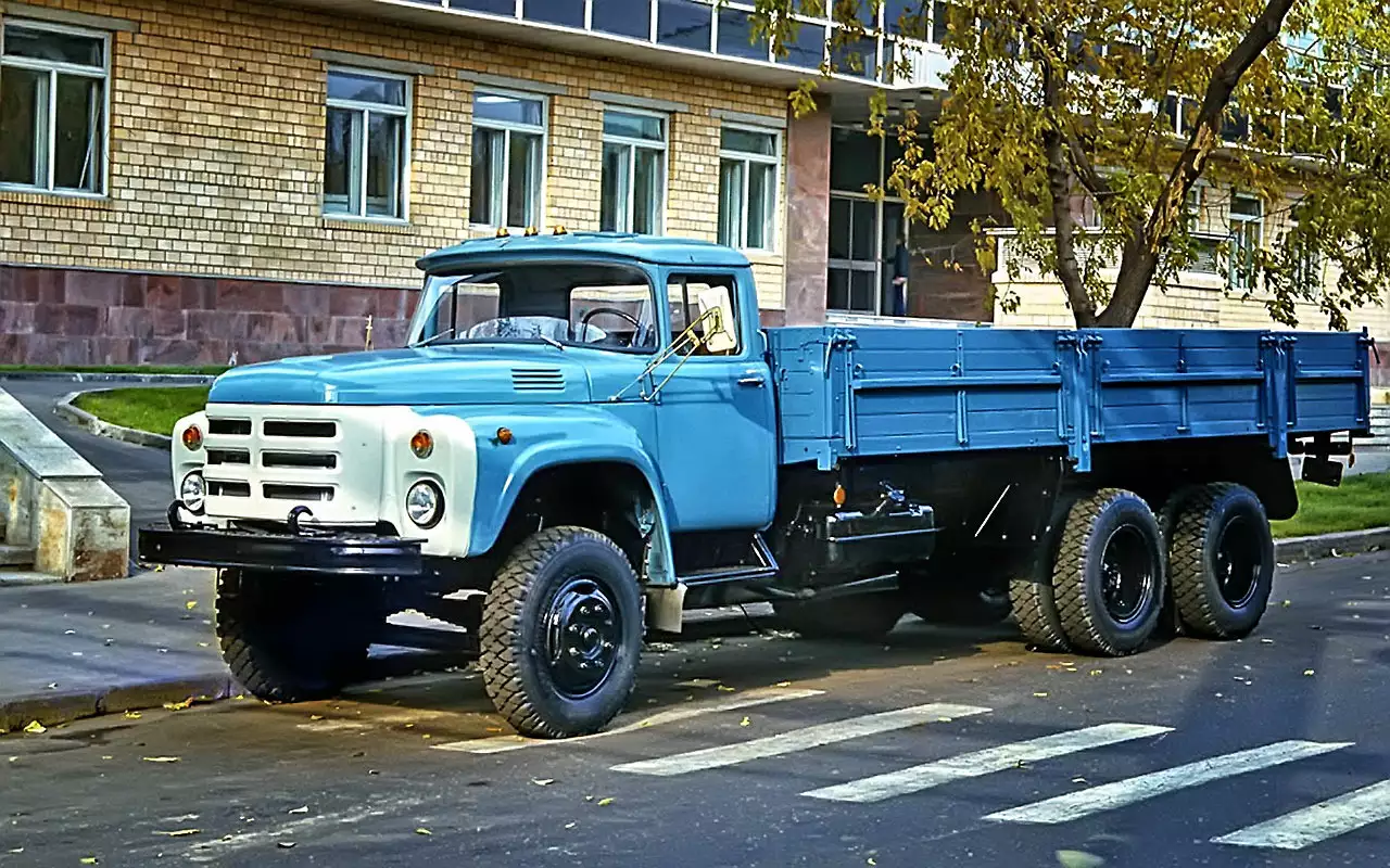 Старые грузовики россии. ЗИЛ 130 гя. ЗИЛ-130 грузовой. ЗИЛ 130 грузовой бортовой. ЗИЛ 133 гя бортовой.