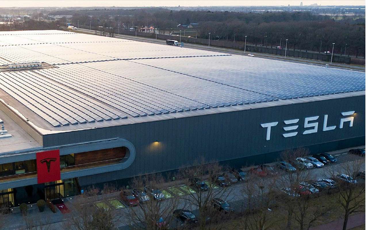 На заводах Tesla царит ад – рассказы работников