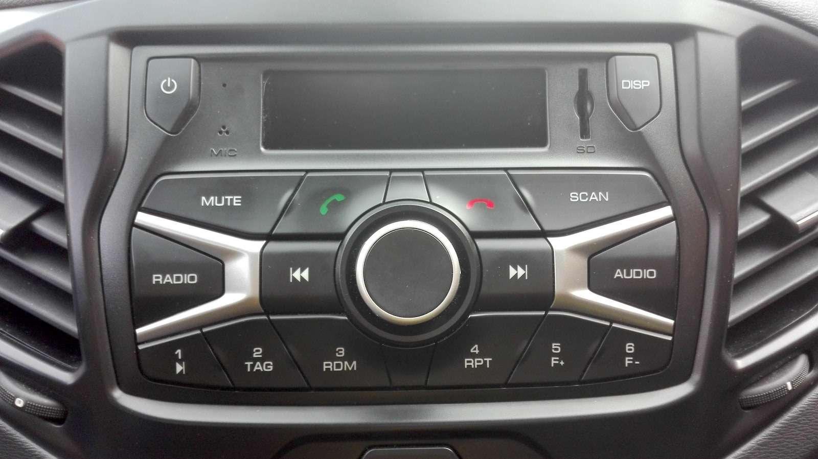 Что такое тонкомпенсация в магнитоле лада веста - фото