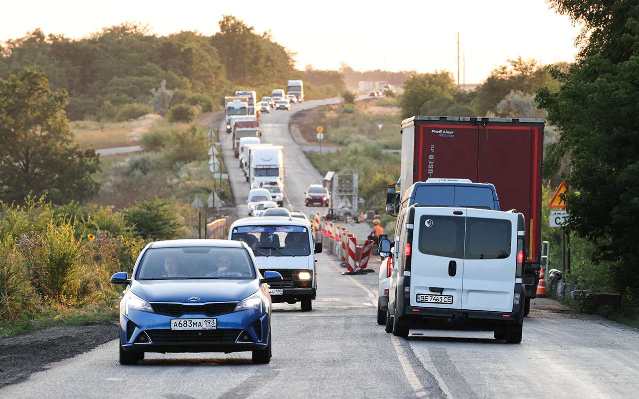 ОСАГО не действует на новых территориях по дороге в Крым