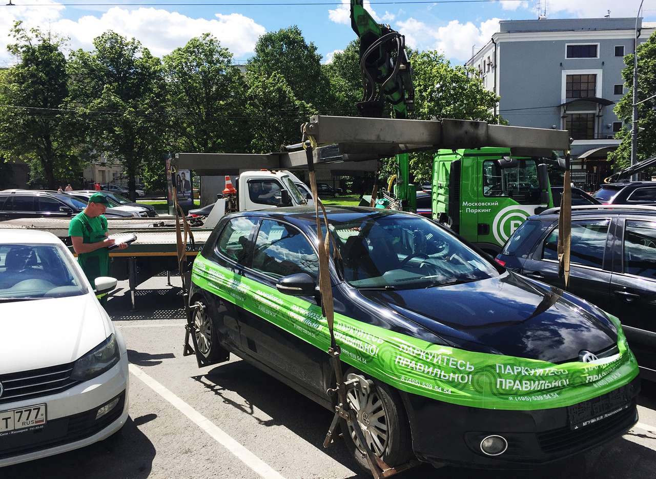 Эвакуация автомобиля без номеров в Москве