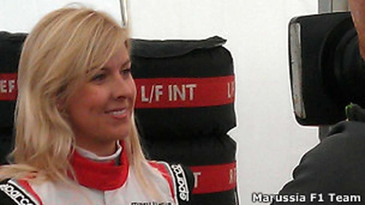 Гонщица Marussia F1 Team борется за жизнь