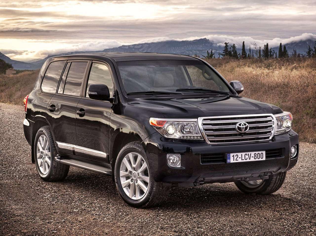 Toyota рассказала о европейском Land Cruiser 200