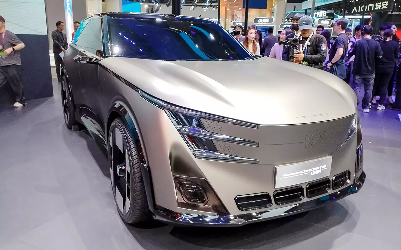 Peugeot Concept 8 — кроссовер