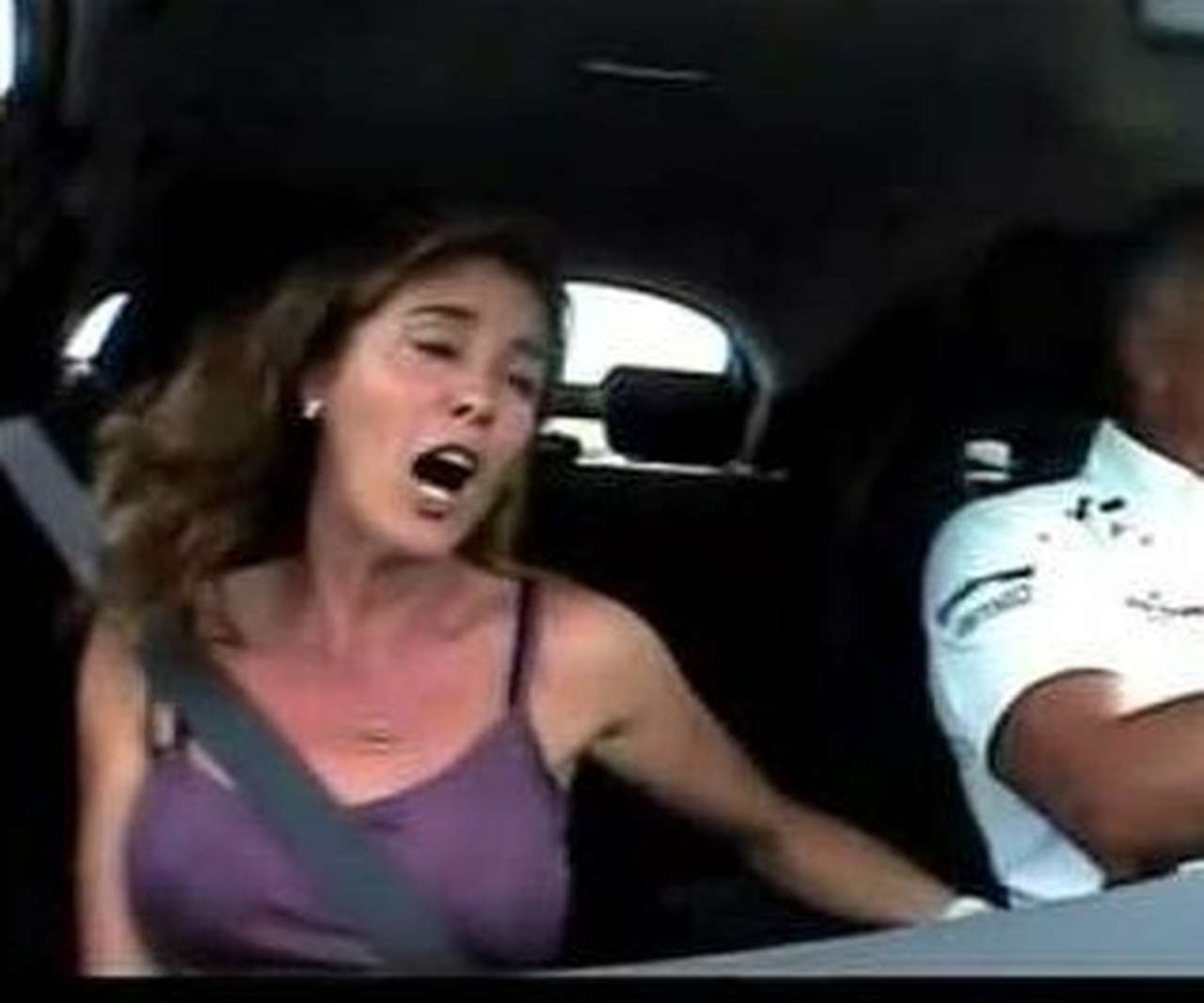 Обустроенность дорог — второй по значимости после роста коммунальных тарифов предмет личных интересов для подавляющего большинства неавтомобилистов столицы. Такой неожиданный вывод проистекает из опроса, проведенного холдингом «Ромир».