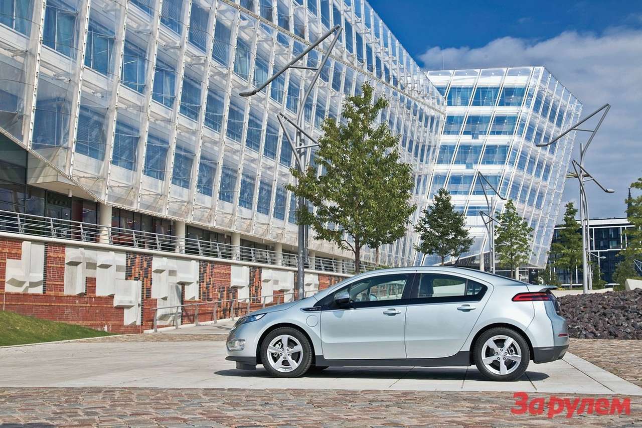За рулем электромобиля Chevrolet Volt