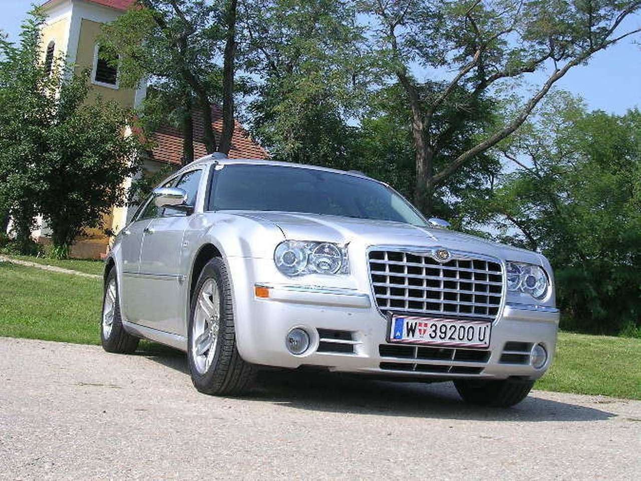 Chrysler отзывает 583.000 автомобилей