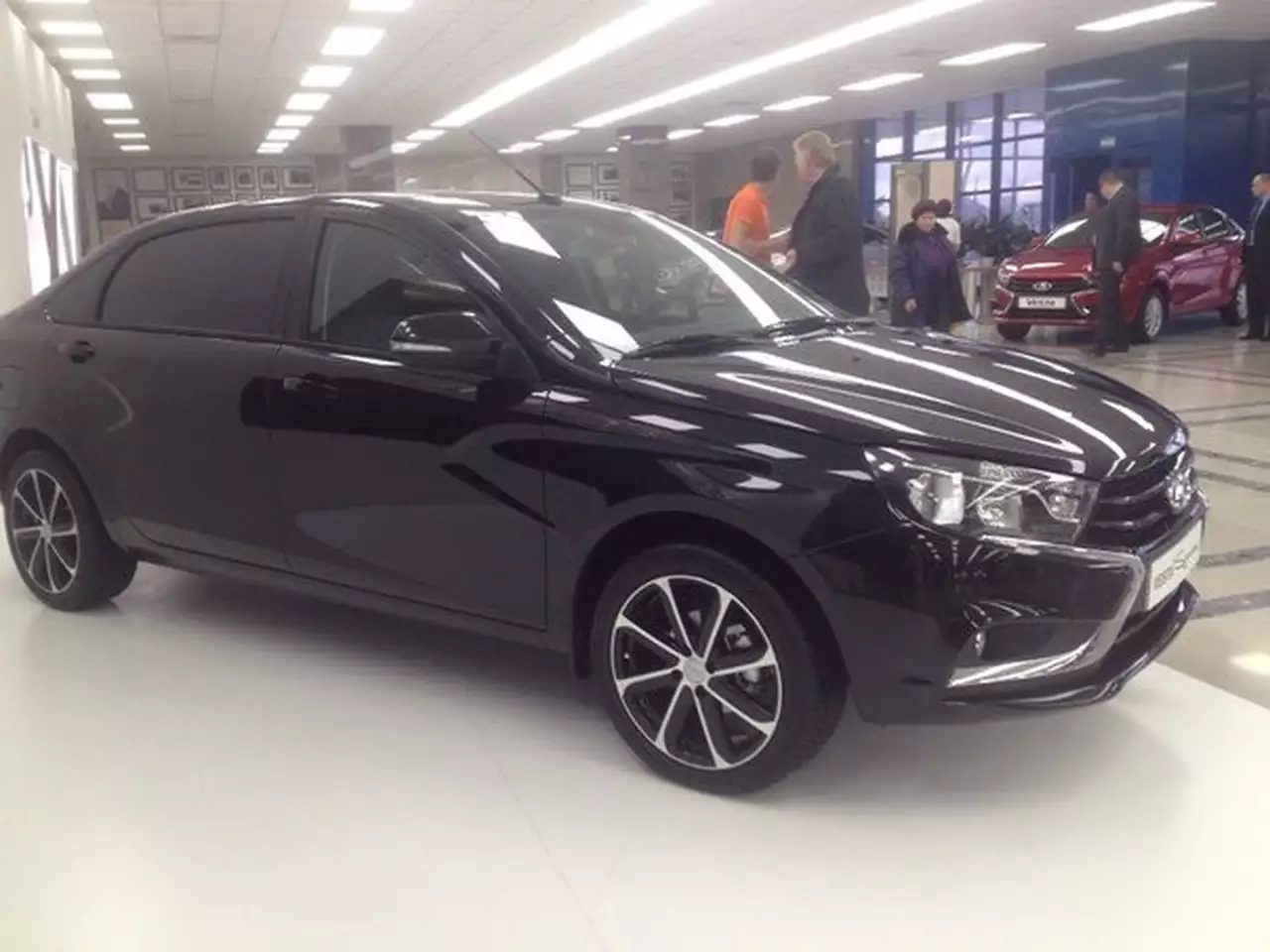 Стало известно, как «зовут» удлиненную Lada Vesta