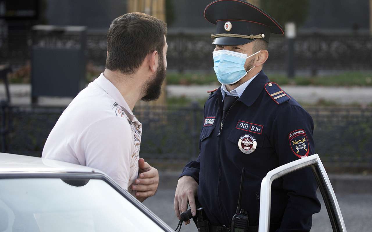 6 фраз, которые поставят на место инспектора ГИБДД