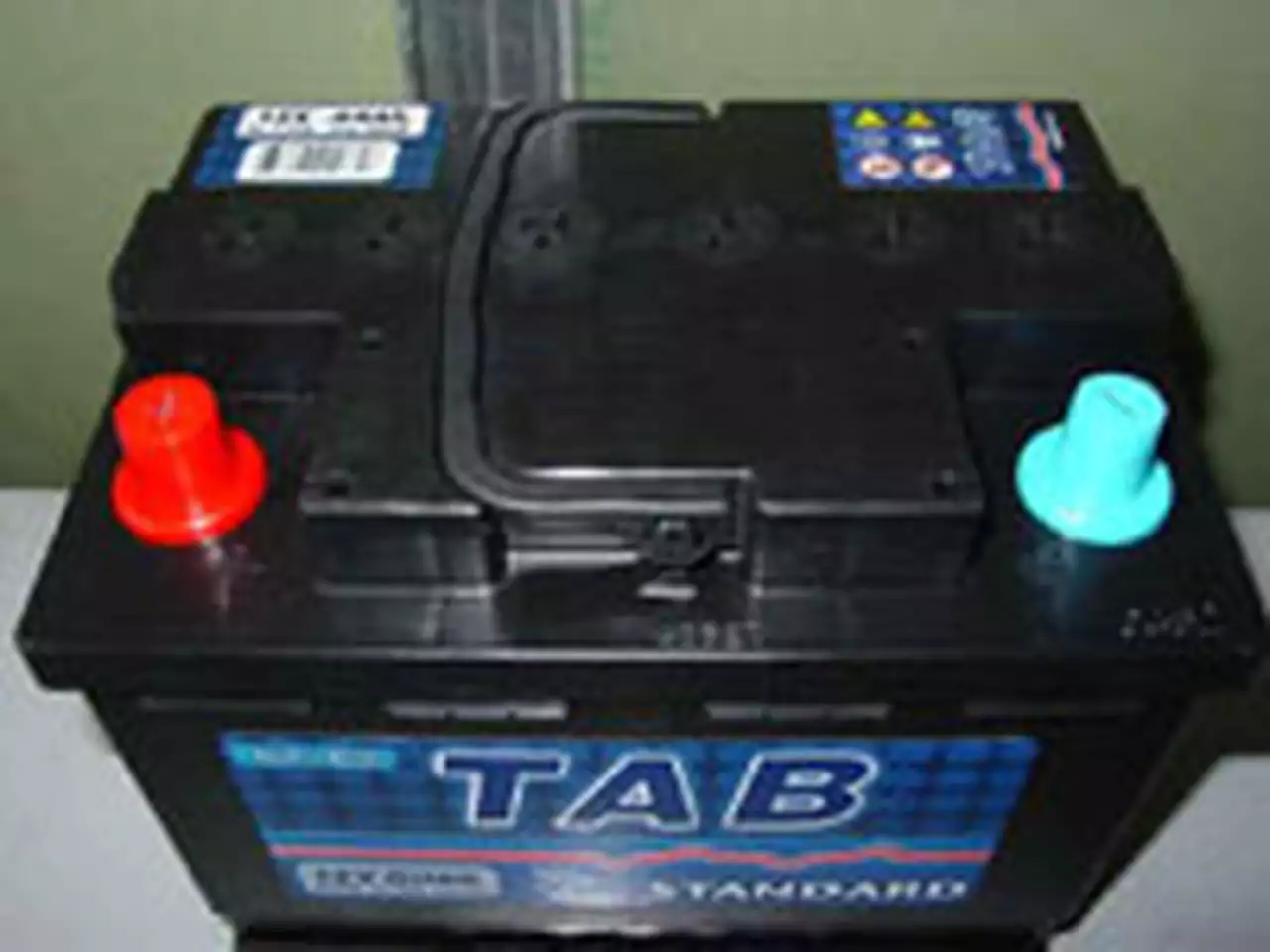 Обнаружены поддельные аккумуляторы TAB