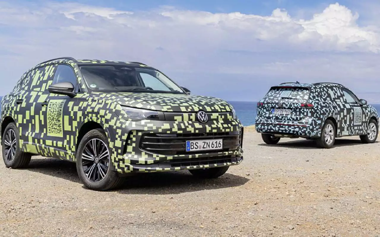 Новый Volkswagen Tiguan без камуфляжа попал в объектив случайных прохожих (видео)
