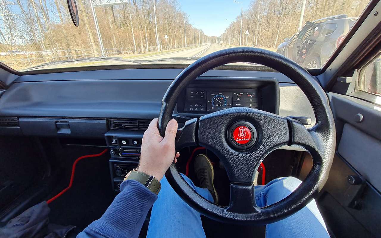 Тест праворульной «восьмерки»