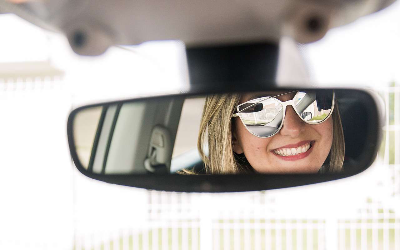 Выяснилось, почему женщины за рулем реже попадают в ДТП