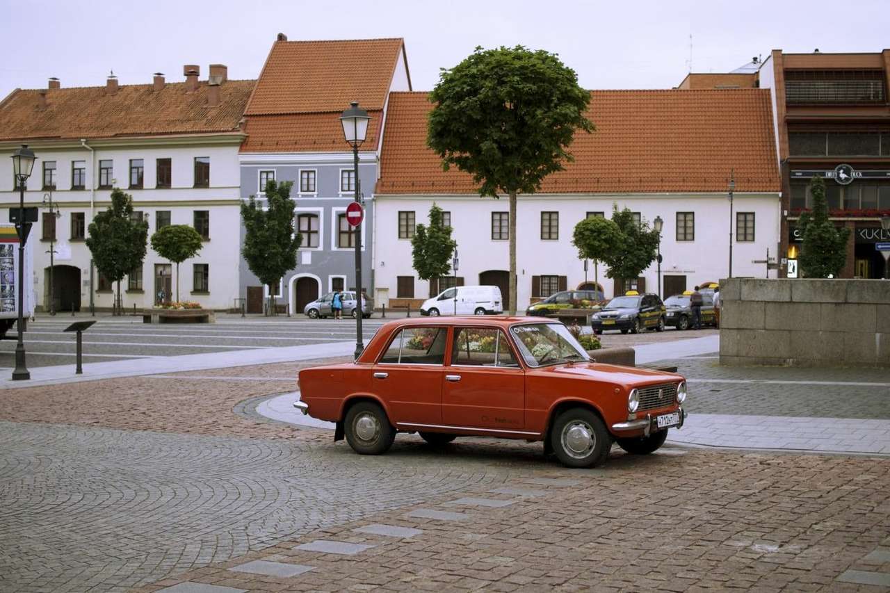 Автолюбитель на «копейке» собрался доехать из Москвы до Турина