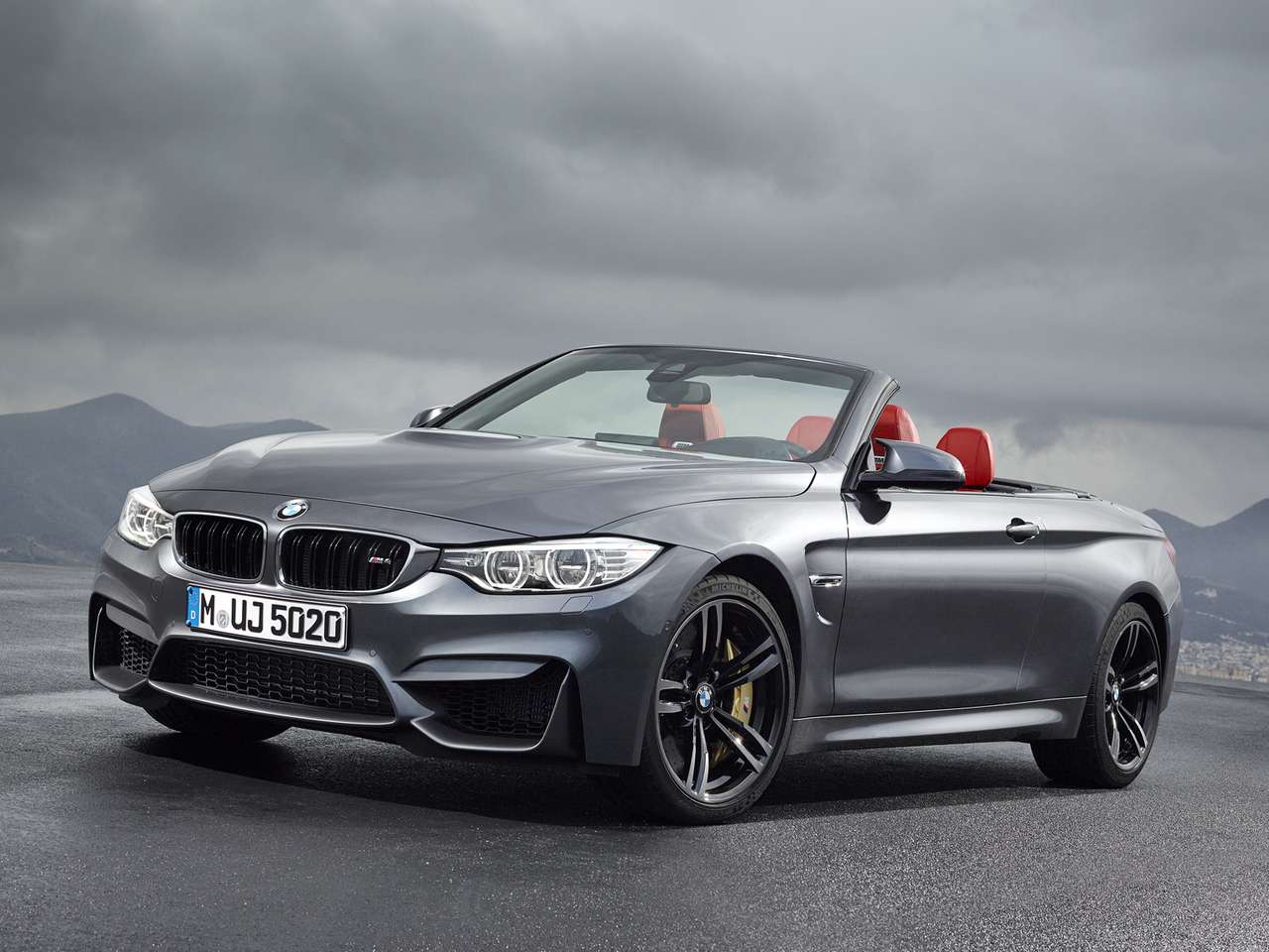 BMW объявила российские цены на кабриолет M4