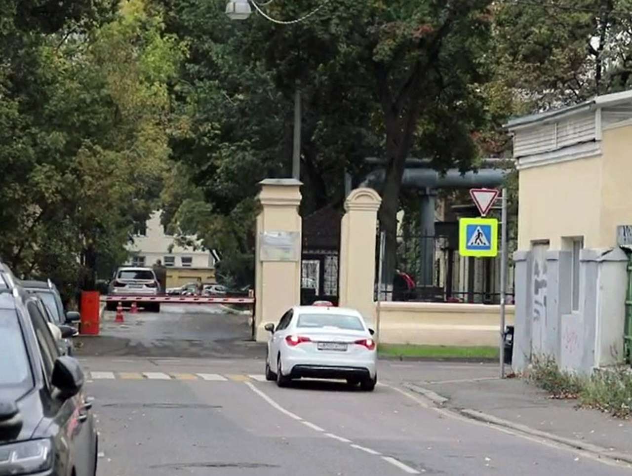 В Москве появились знаки-флажки. Ждем по всей России