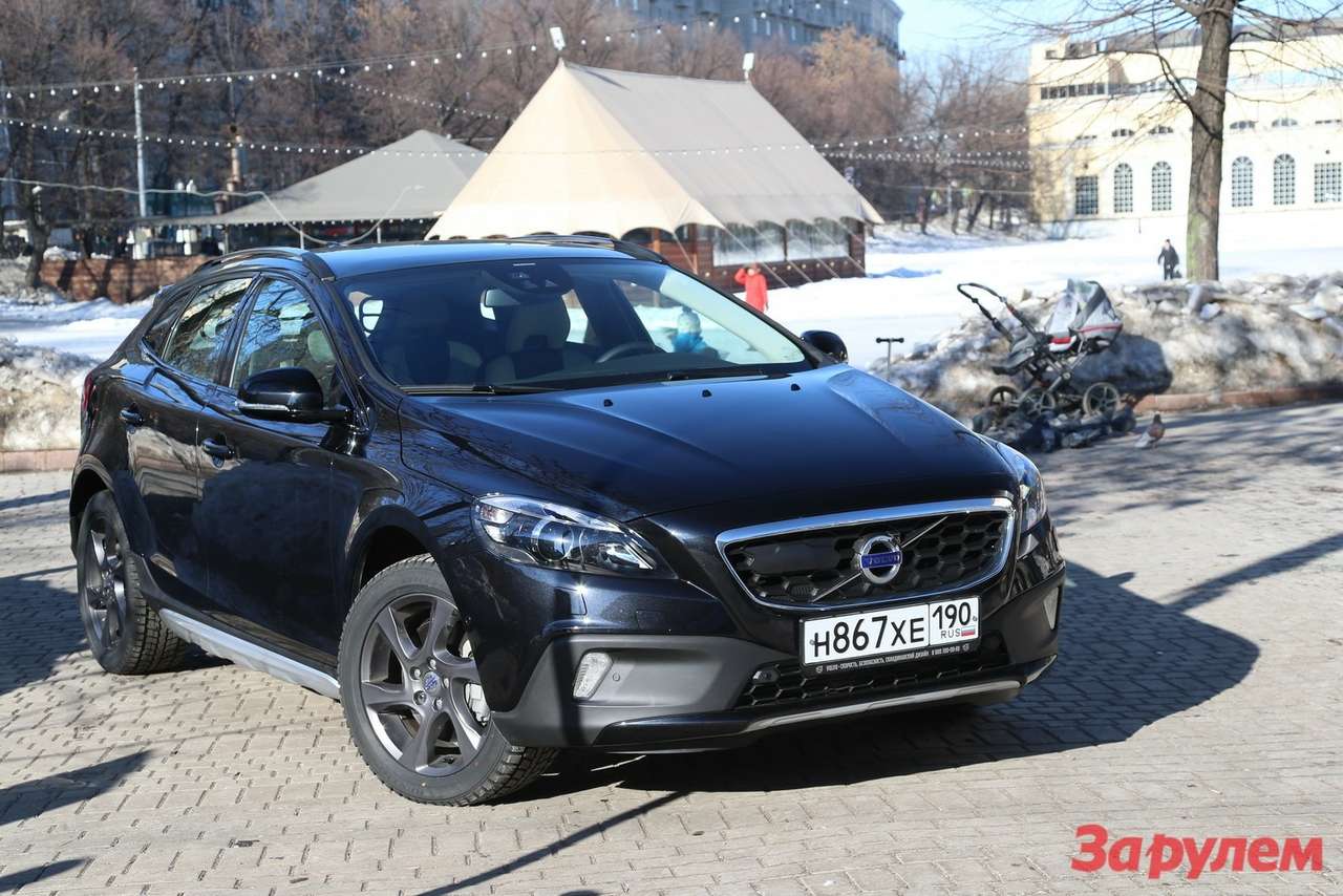 Volvo V40 Cross Country: дорогой, динамичный, компактный