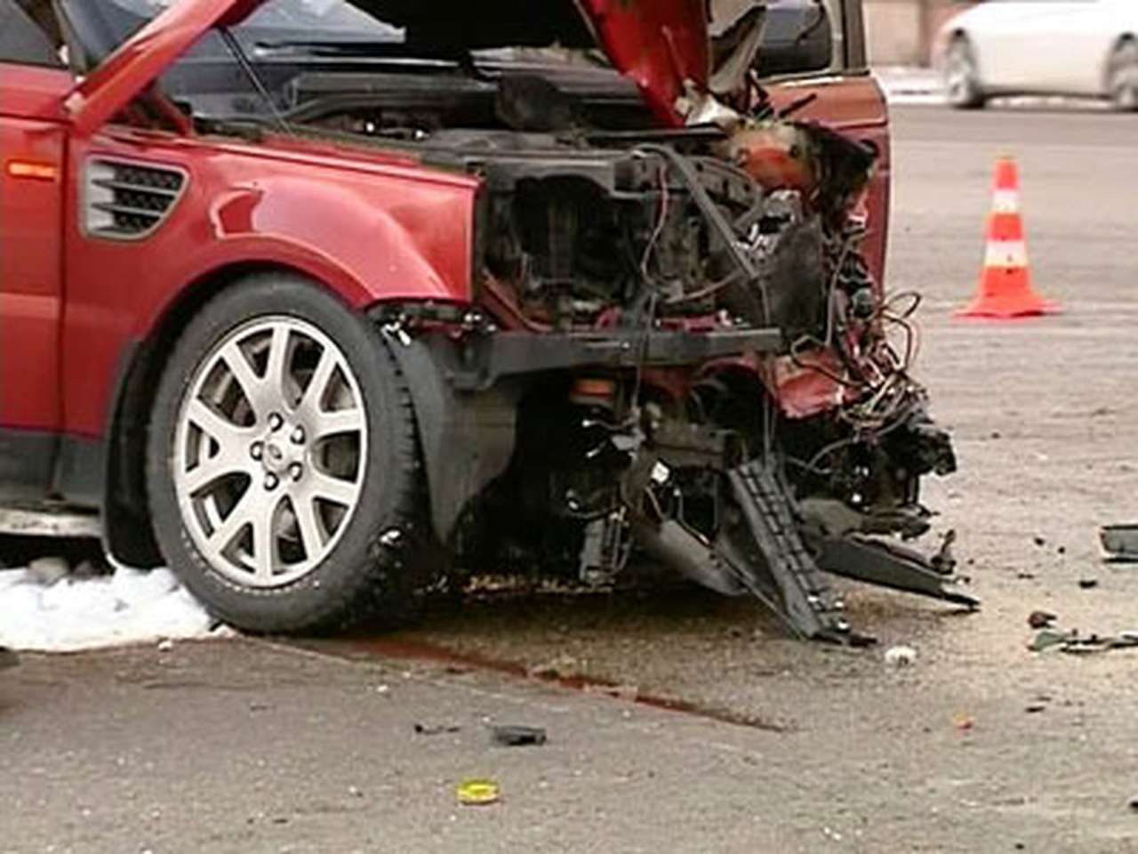 Полицейского, который спровоцировал ДТП на Ленинском, оставили под стражей 