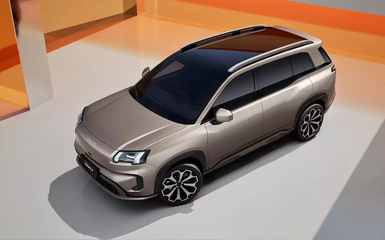 Кроссовер GAC Aion V получит встроенный холодильник с функцией обогрева