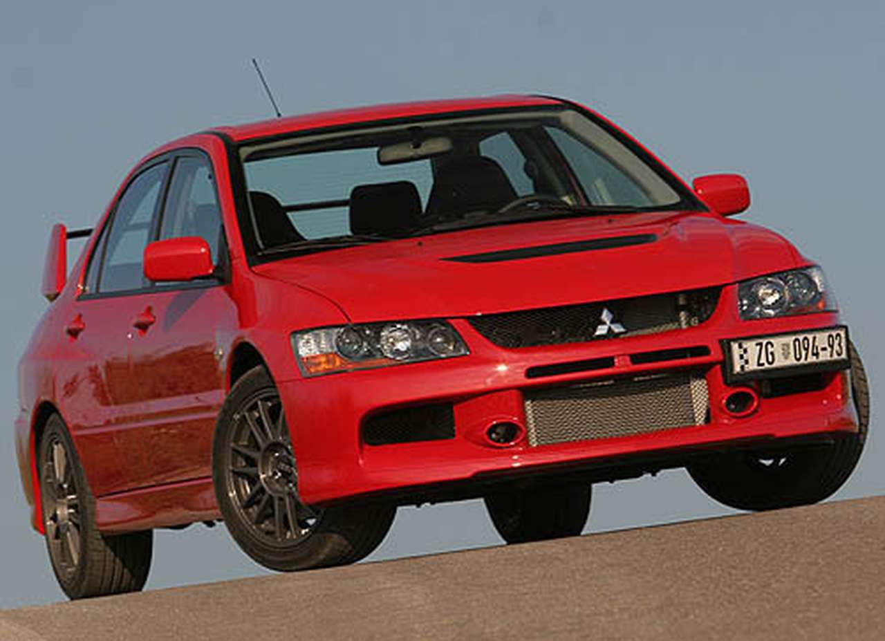 В автосалонах ждут Lancer Evolution IX 2006 года
