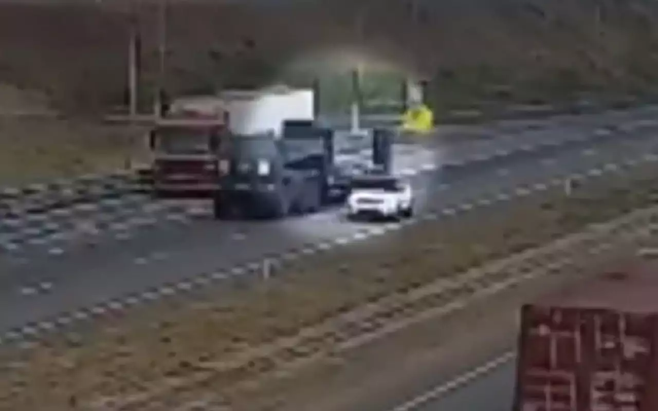 Уснул за рулем: шокирующее ДТП в Ростовской области (видео)