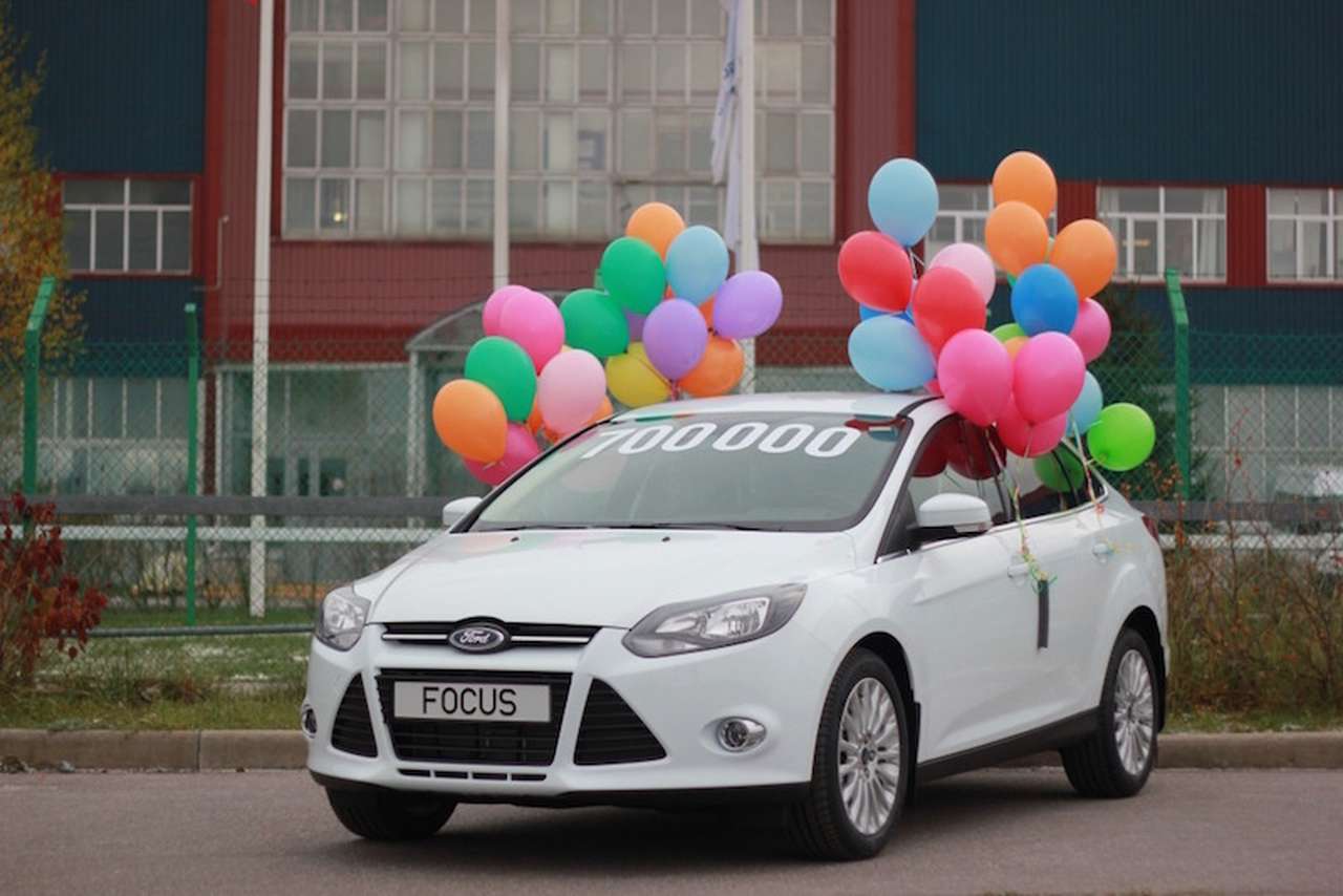 Юбилейные автомобили: чем запомнился 2014 год