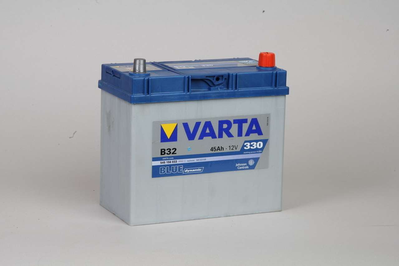 Аккумуляторы, соединенные последовательно: сколько в них ампер-часов?