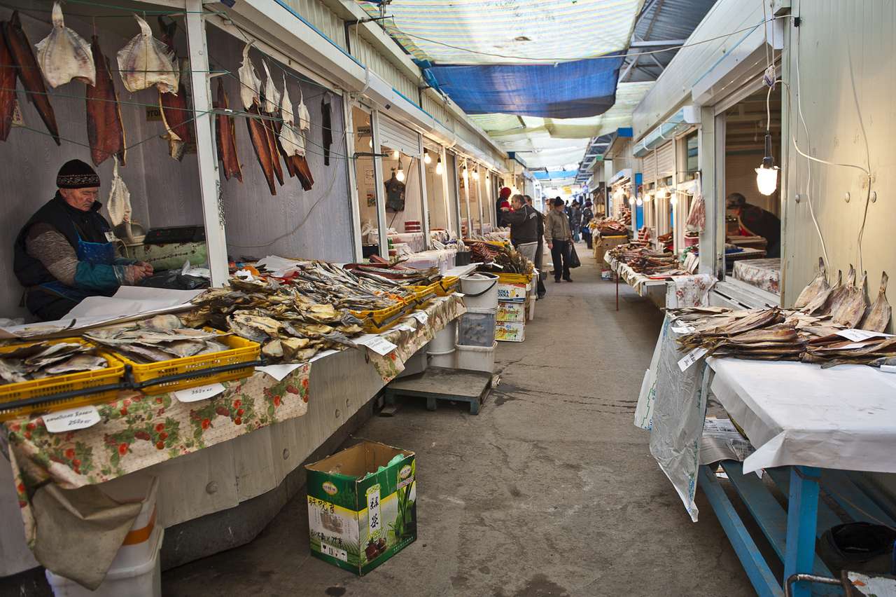 «Народный мститель» обстрелял машины, перевозившие просроченные продукты