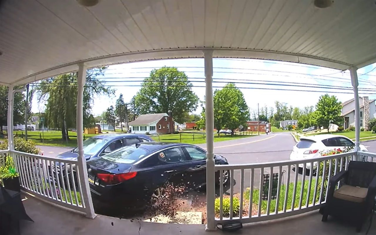 Когда водитель решил не менять траекторию движения