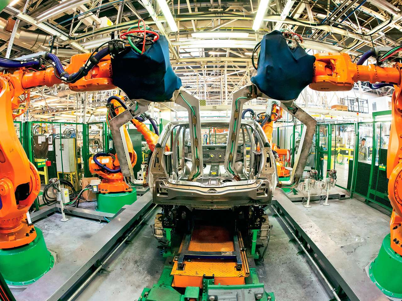 Почему тормозит российский автопром