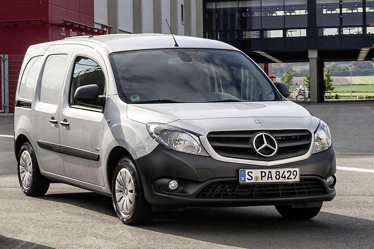 У Mercedes-Benz Citan появился бензиновый мотор