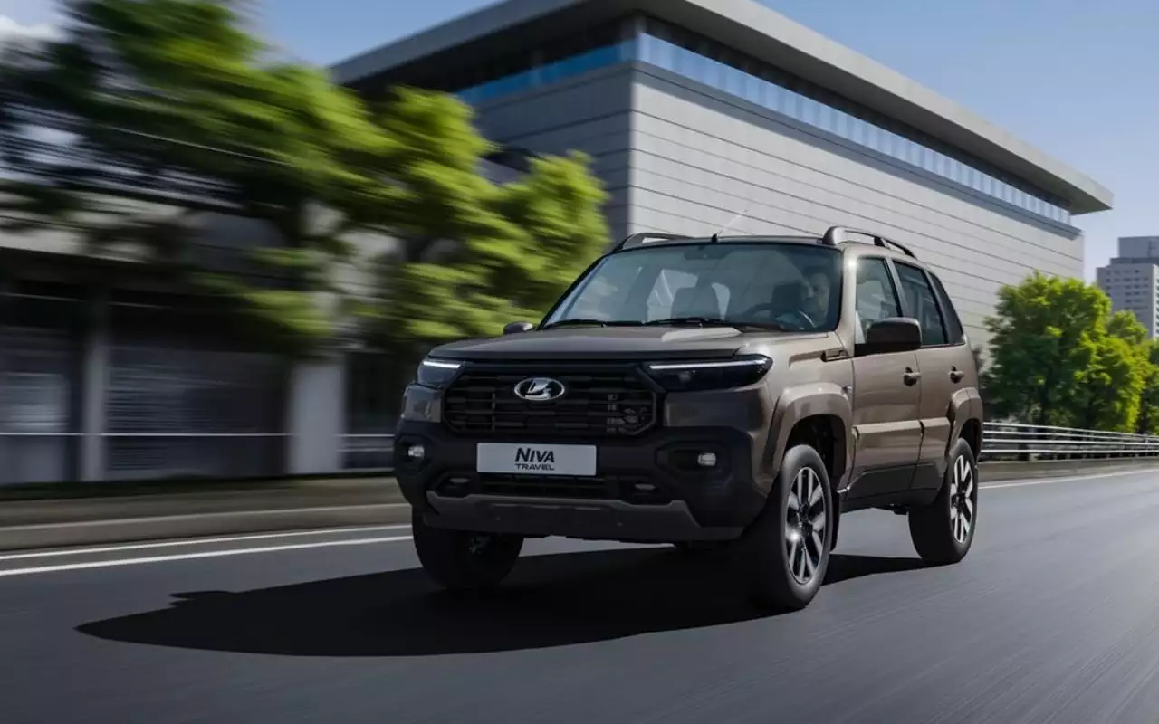 Lada Niva Travel