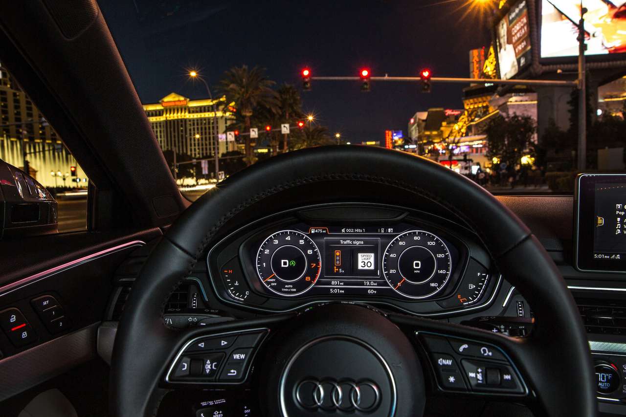 Audi знает о светофорах всё
