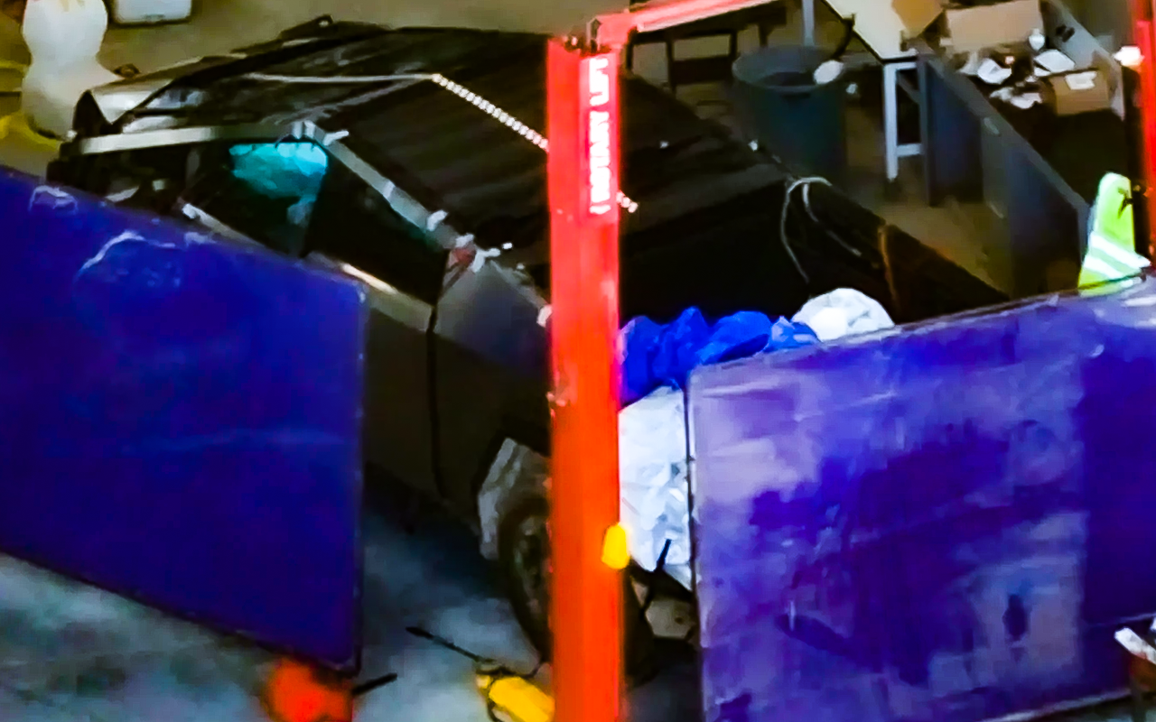 Краш-тест Tesla Cybertruck
