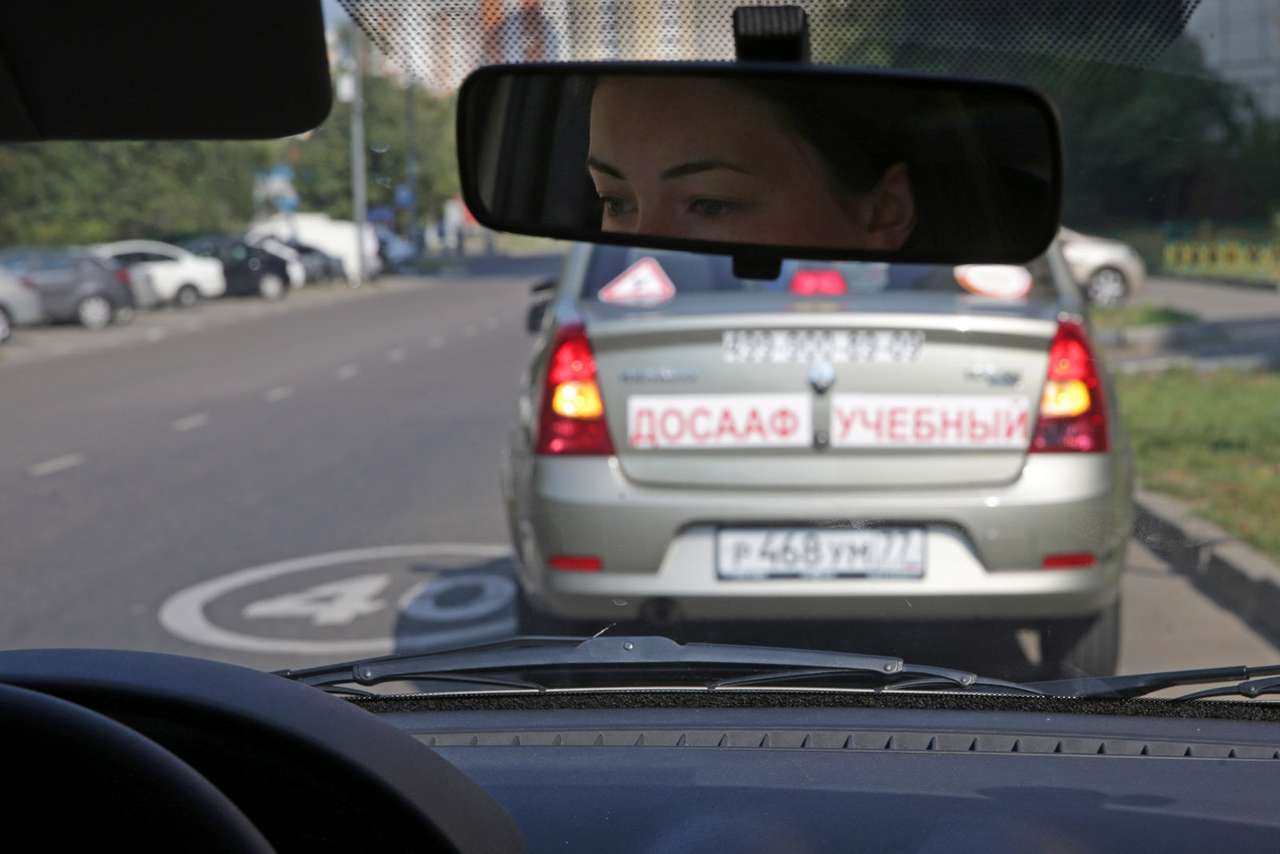 Сдавать на права будем по новому регламенту