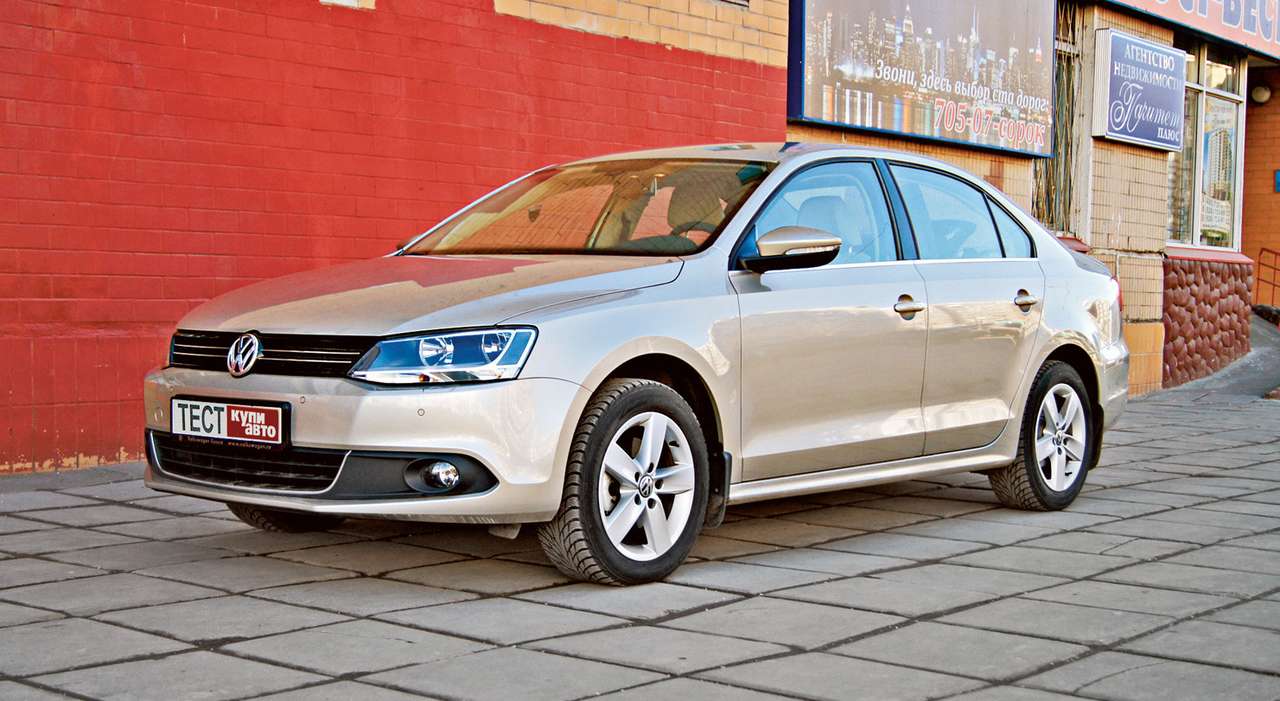 Volkswagen Jetta 1.4TSI: как старший
