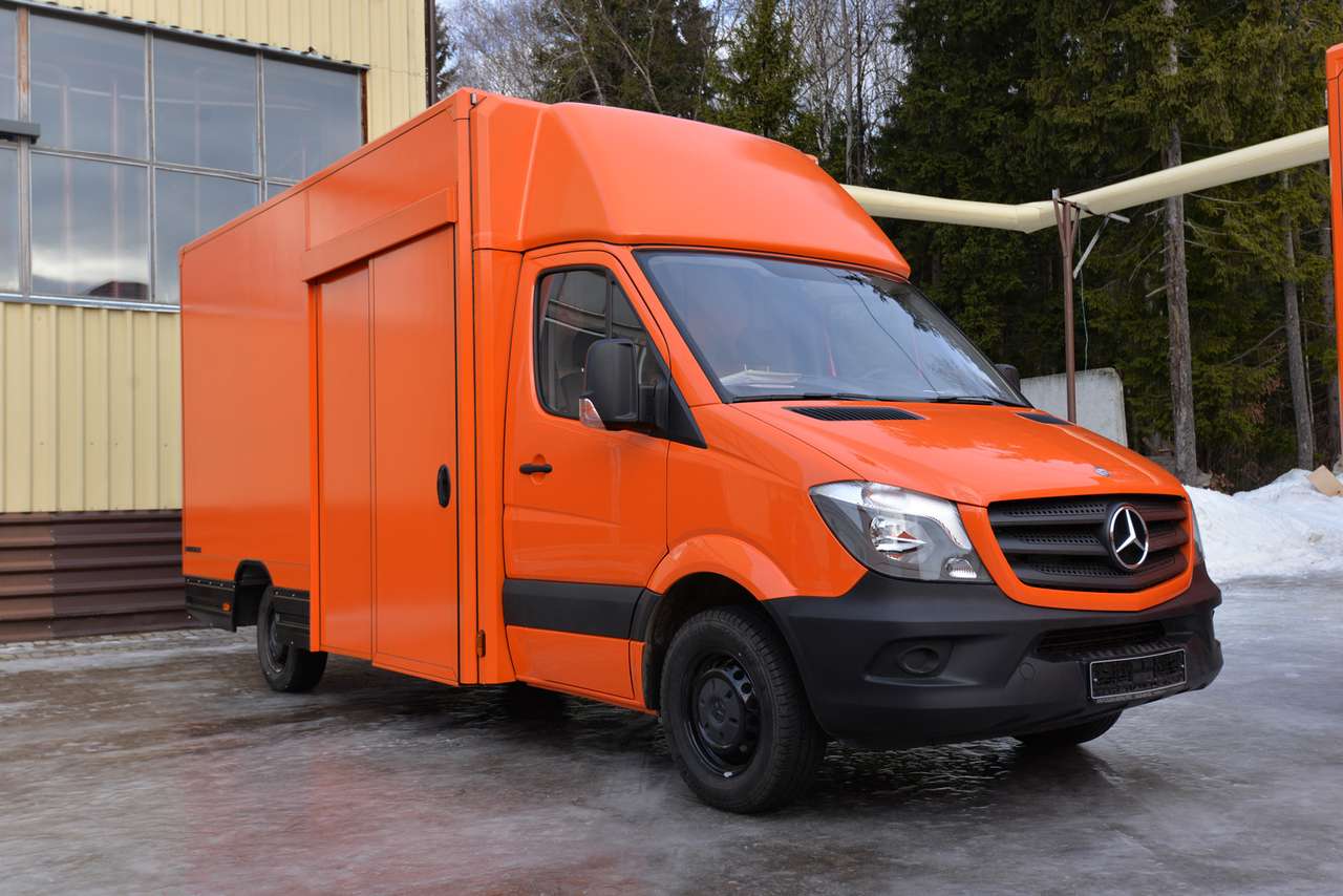 «Мосдизайнмаш» выпустил фургоны на шасси Mercedes-Benz Sprinter