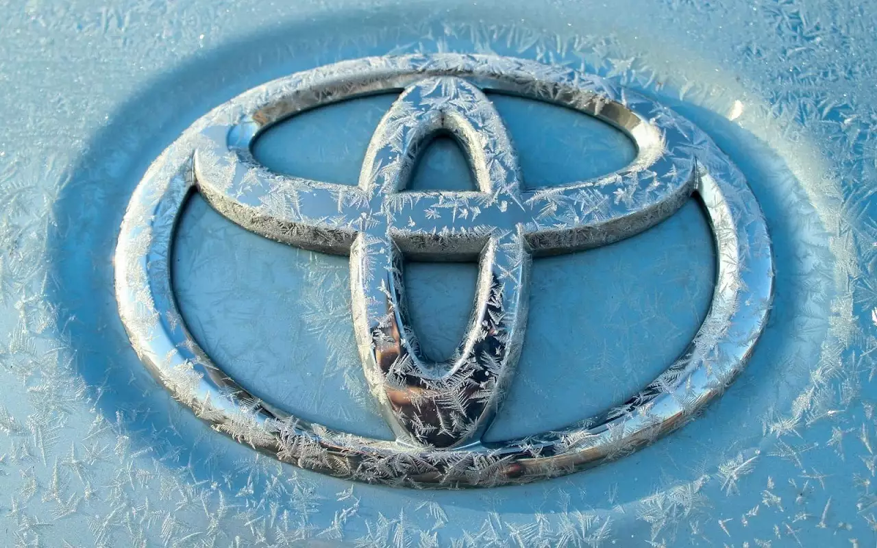 Как отмена льготного утильсбора отразится на поставках Toyota в РФ
