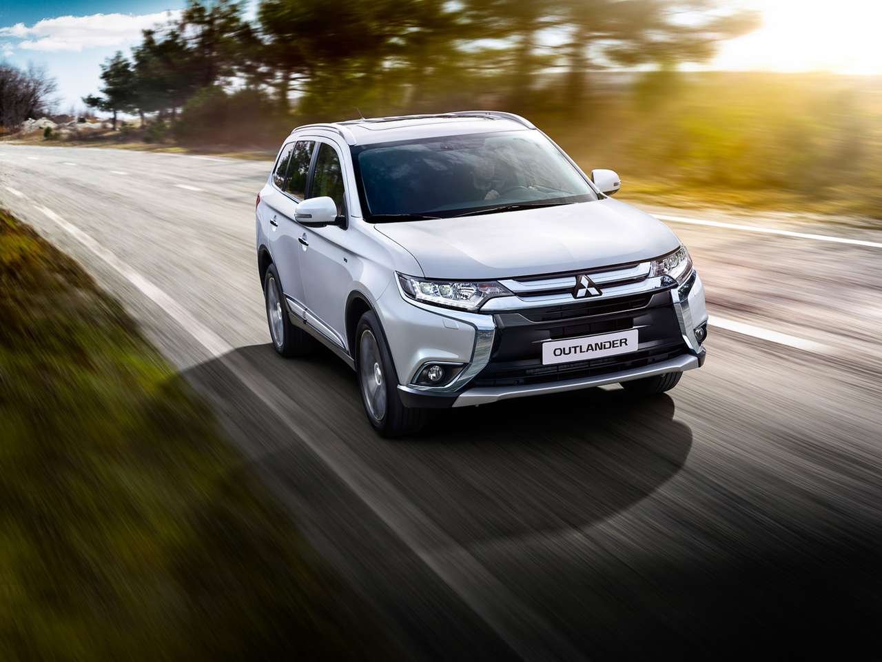 Покупаем Mitsubishi Outlander: что может новый нос
