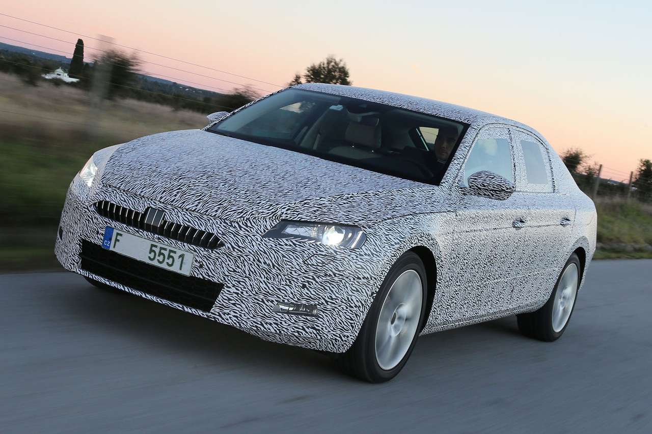 Skoda показала новый Superb