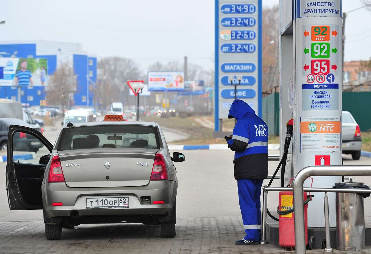 Водители рассказали, что для них важно при выборе АЗС