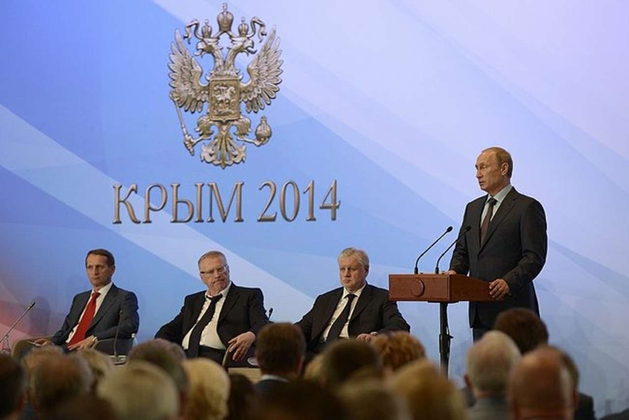 Путин: Керченский мост откроется в 2018 году