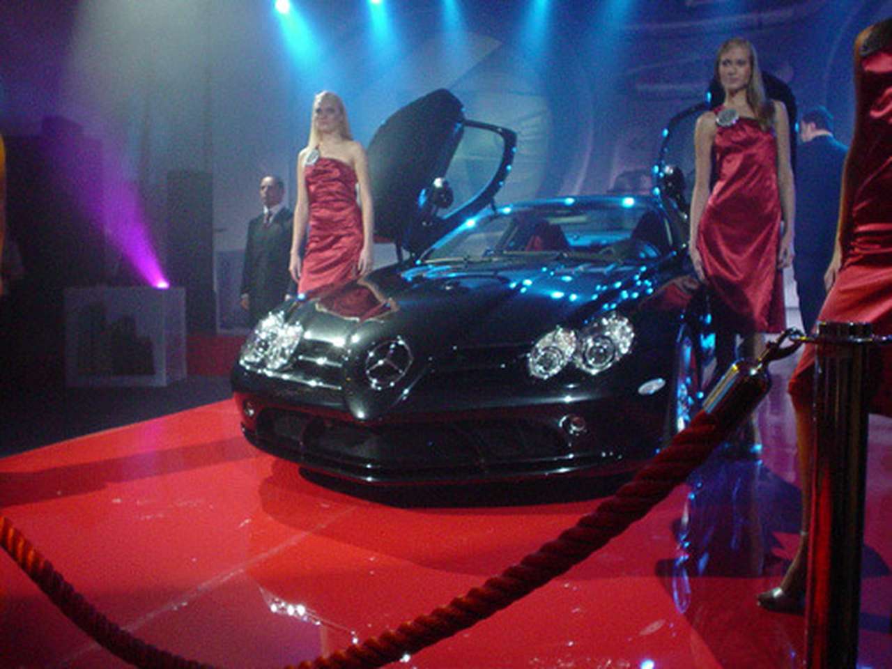 McLaren-Mercedes SLR разыграют в московском казино