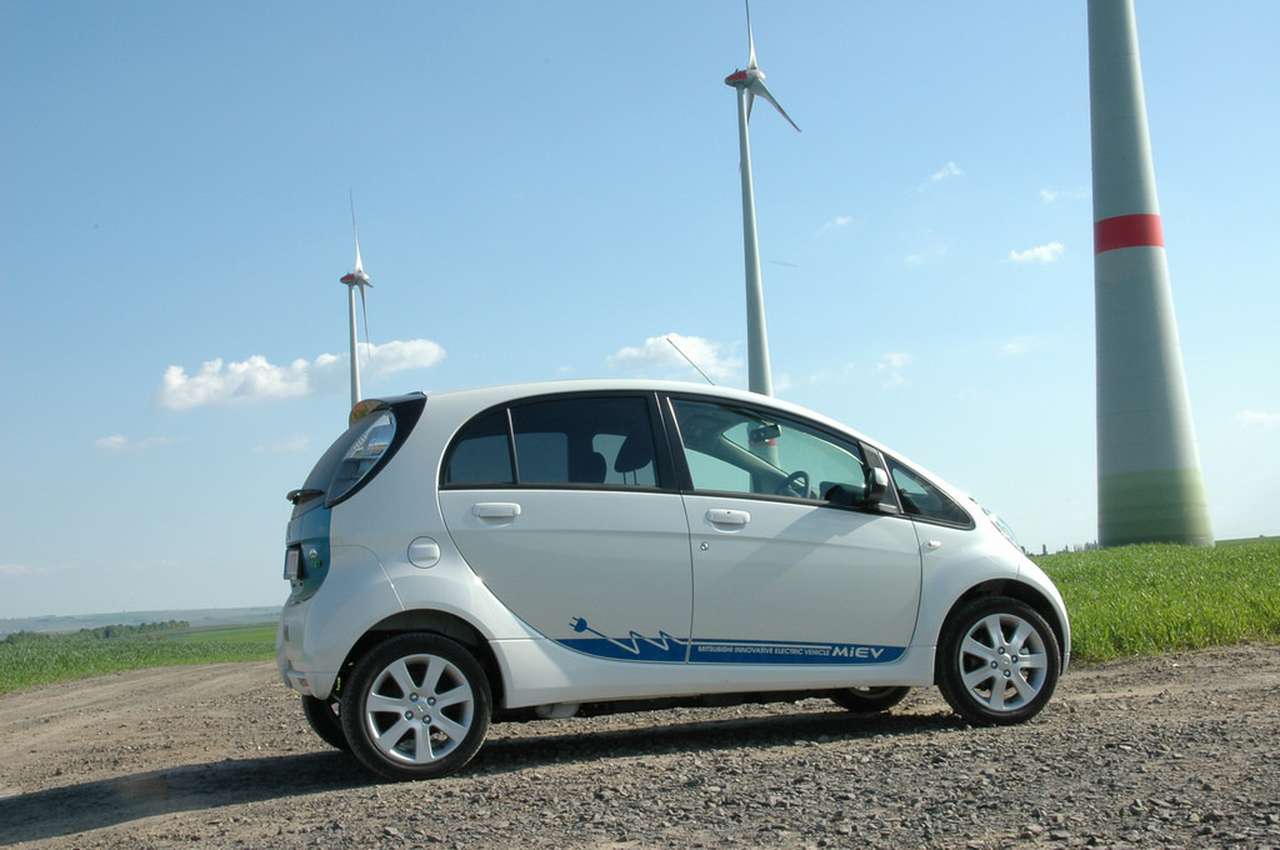 Эстония купила электрокары в обмен на квоты