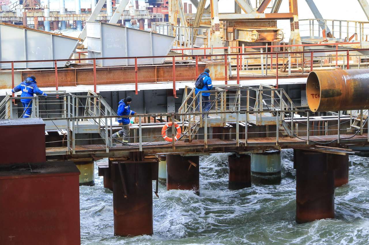 Министр транспорта оценил ход строительства Керченского моста