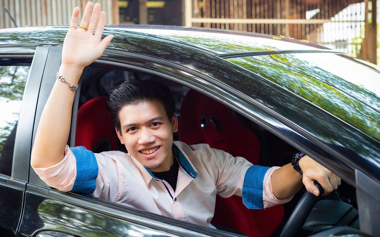 Стало известно, какие праворульные автомобили предпочитают россияне